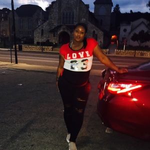 Meet your Posher, Jasmine